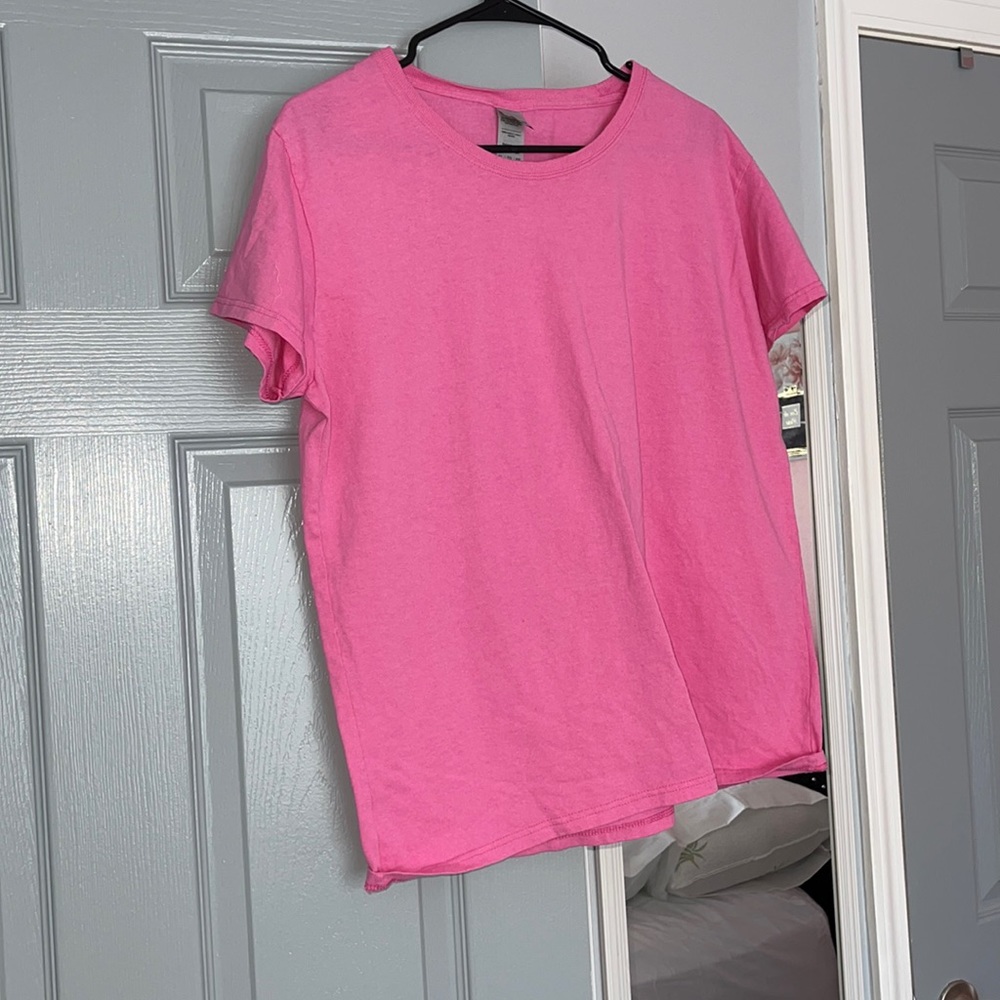 Pink short sleeve tee